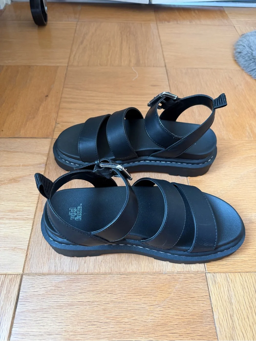 Black Triple-Strap Buckle Sandals